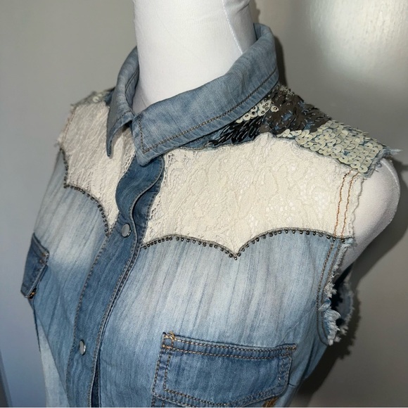 Miss Me Denim Top with Lace and sequin Wester cowgirl look size Medium - Picture 6 of 9